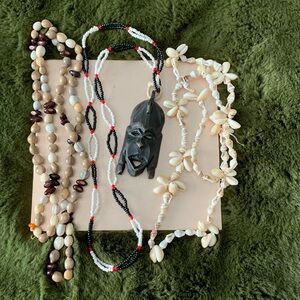 Vintage 70s Necklaces